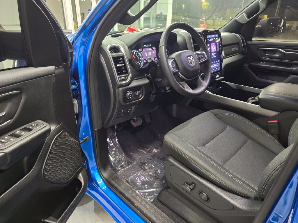 Used 2025 RAM 1500 Big Horn AWD/4WD image 16