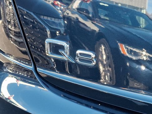 Used 2023 Audi Q8 Prestige image 31