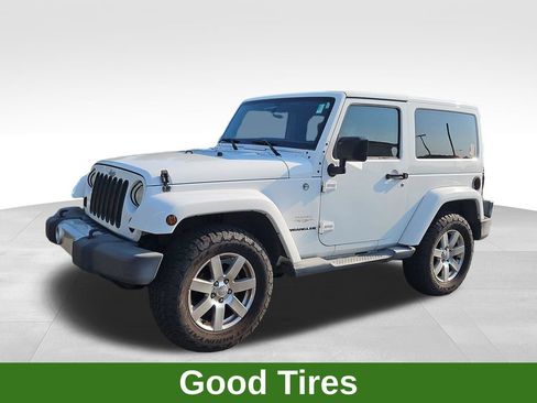 Used 2012 Jeep Wrangler Sahara w/ Connectivity Group AWD/4WD image 3