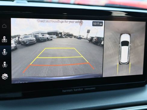 Used 2023 Hyundai Santa Fe SEL w/ Premium Package FWD image 16