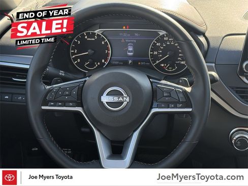Used 2025 Nissan Altima 2.5 SR image 11