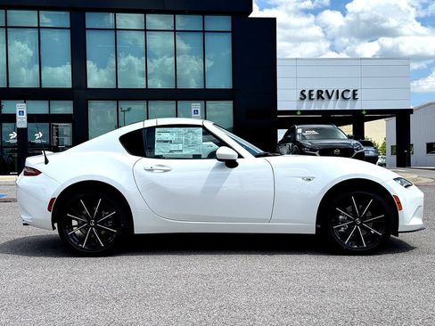 New 2026 MAZDA MX-5 Miata RF Grand Touring RWD image 9