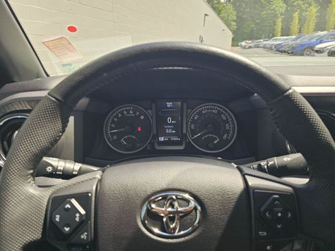 Used 2021 Toyota Tacoma TRD Pro AWD/4WD image 26