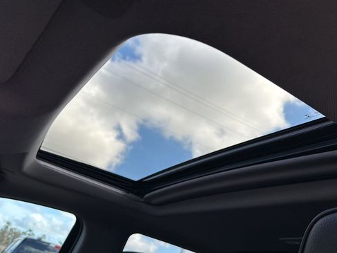 Used 2022 GMC Sierra 1500 Denali w/ Denali Reserve Package image 18