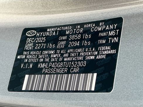 New 2026 Hyundai Elantra Limited FWD image 36