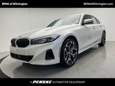 Used 2026 BMW 330i Sedan w/ Premium Package RWD image 1