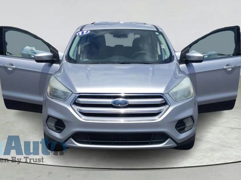 Used 2017 Ford Escape SE FWD image 10