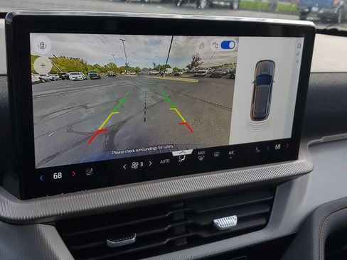 New 2025 Ford Explorer Active w/ Active Comfort Package image 26