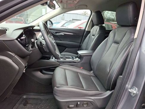 Used 2021 Buick Envision Essence w/ Technology Package I image 14