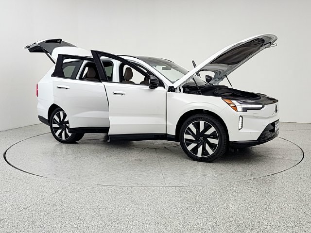 New 2026 Volvo EX90 Plus AWD/4WD image 10