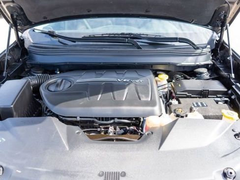 Used 2019 Jeep Cherokee Limited AWD/4WD image 25