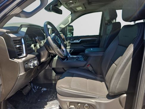Used 2025 GMC Sierra 2500 Denali w/ Max Trailering Package AWD/4WD image 10