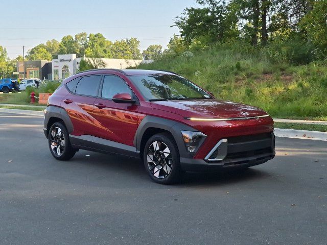 Used 2025 Hyundai Kona SEL FWD image 7
