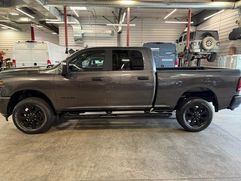 Used 2025 RAM 2500 Big Horn AWD/4WD image 17