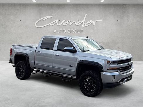 Used 2017 Chevrolet Silverado 1500 LT w/ Texas Edition AWD/4WD image 2