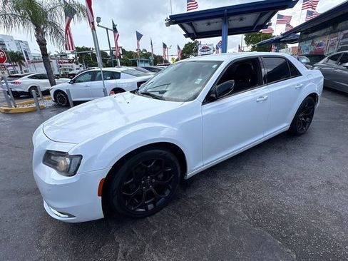 Used 2019 Chrysler 300 Touring w/ Sport Appearance Package RWD image 12