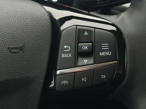 Used 2025 Ford Escape Platinum image 11