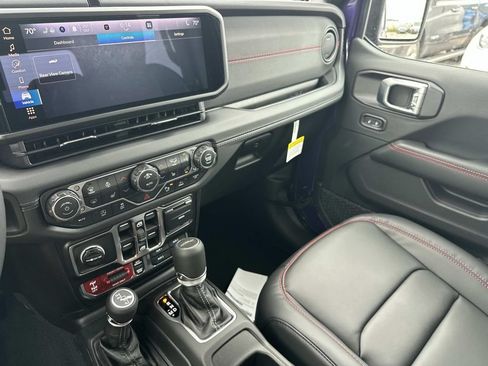New 2026 Jeep Gladiator Rubicon AWD/4WD image 16