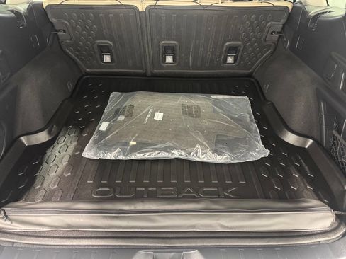 Used 2025 Subaru Outback Limited image 19