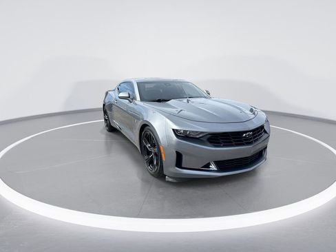 Used 2021 Chevrolet Camaro LT w/ RS Package image 2
