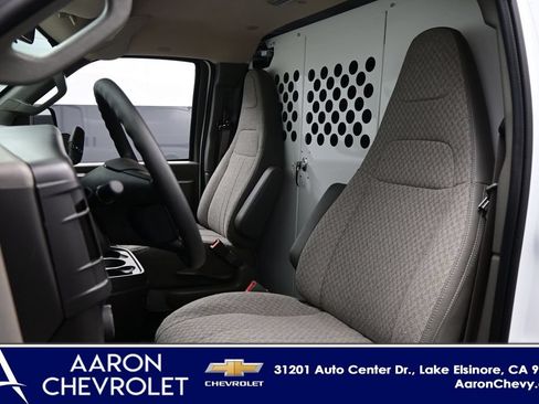 New 2026 Chevrolet Express 2500 w/ Driver Convenience Package RWD image 8