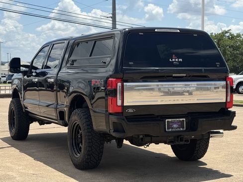 Used 2023 Ford F250 Platinum w/ FX4 Off-Road Package AWD/4WD image 6