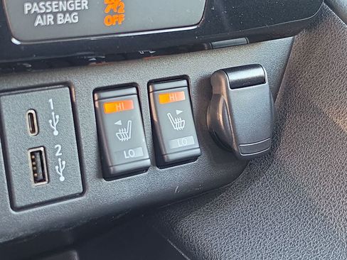 Used 2024 Nissan Leaf SV Plus FWD image 27