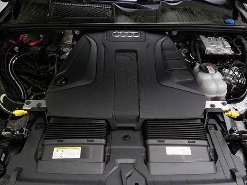 Certified 2025 Audi Q7 2.0T Premium AWD/4WD image 21