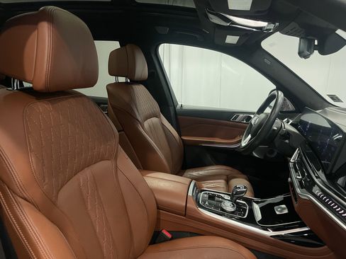 Used 2023 BMW ALPINA XB7 image 16