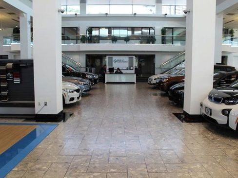 Used 2024 BMW i4 eDrive35 w/ Premium Package image 30