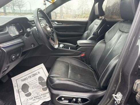 Used 2022 Jeep Grand Cherokee L Overland w/ Luxury Tech Group IV image 13