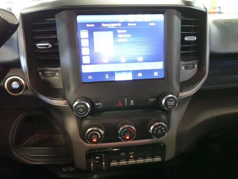 Used 2022 RAM 3500 Tradesman w/ Chrome Appearance Group AWD/4WD image 15