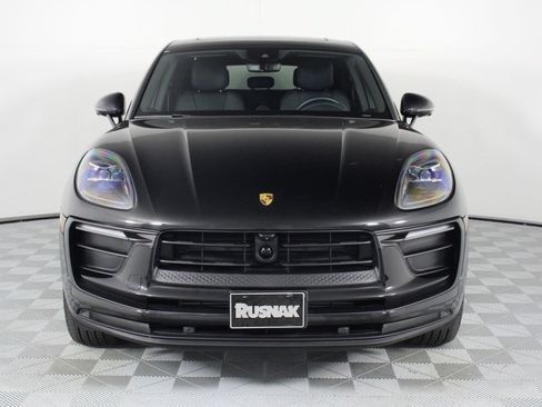 Certified 2026 Porsche Macan AWD/4WD image 10