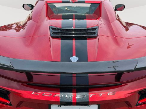 Used 2022 Chevrolet Corvette Stingray Preferred Conv w/ Z51 Performance Package RWD image 8