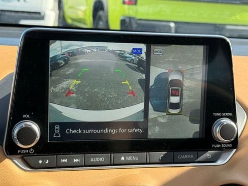 New 2025 Nissan Sentra SV w/ SV Premium Package image 33