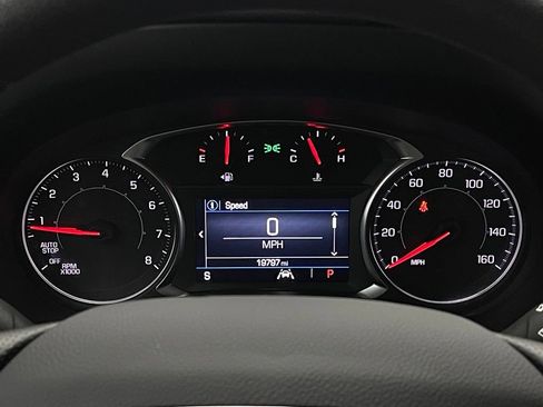 Used 2024 GMC Terrain SLE FWD image 19