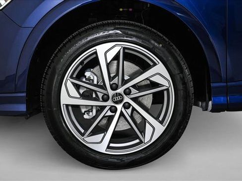New 2025 Audi Q3 2.0T Premium image 24