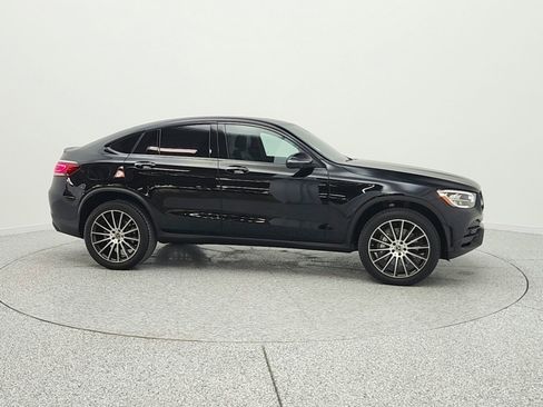 Used 2023 Mercedes-Benz GLC 300 4MATIC Coupe image 4