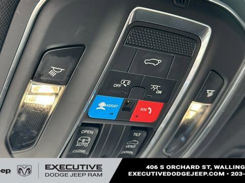 Used 2023 Jeep Grand Cherokee Altitude AWD/4WD image 20