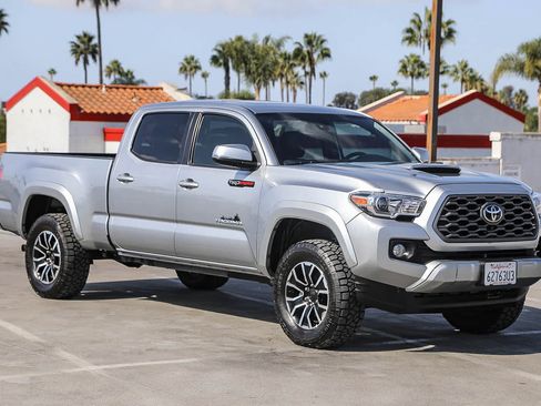 Certified 2023 Toyota Tacoma TRD Sport w/ TRD Premium Sport Package AWD/4WD image 5