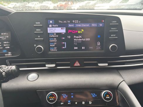 Used 2022 Hyundai Elantra SEL w/ Cargo Package FWD image 39
