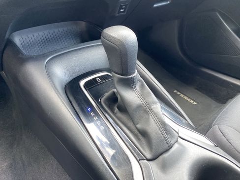 Used 2024 Toyota Corolla LE FWD image 29