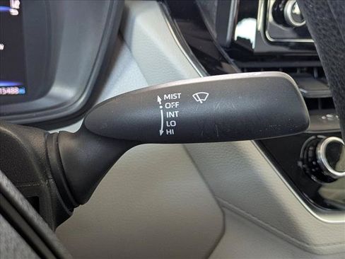 Used 2022 Toyota Corolla Cross L FWD image 8