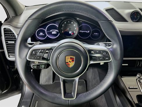 Used 2021 Porsche Cayenne S image 13
