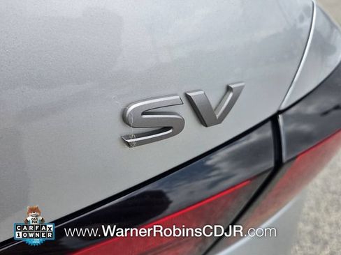 Used 2024 Nissan Altima 2.5 SV FWD image 13