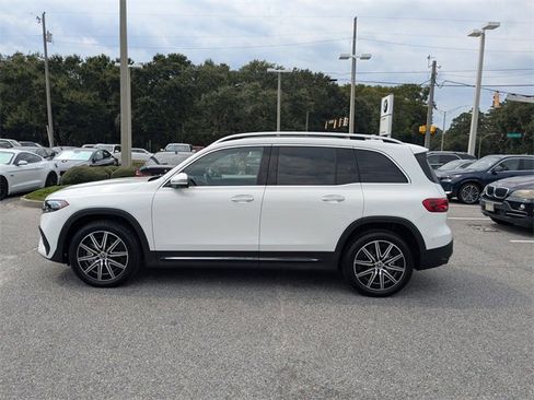 Used 2025 Mercedes-Benz EQB 250+ image 8