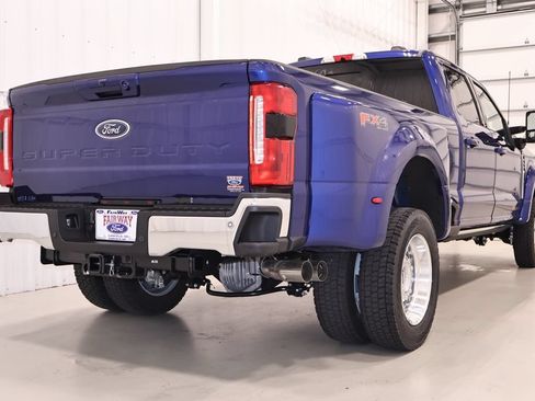 New 2026 Ford F450 Lariat w/ Lariat Ultimate Package AWD/4WD image 9