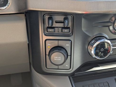 New 2026 Ford F450 Platinum w/ Platinum Plus Package image 26