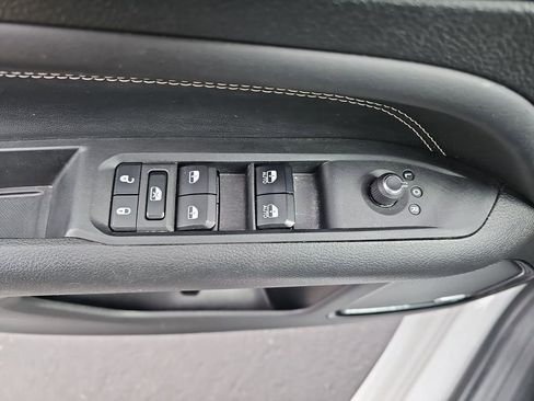 Used 2023 Jeep Compass High Altitude image 16