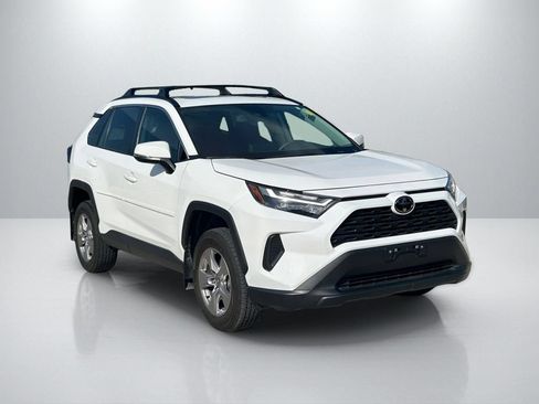 Used 2024 Toyota RAV4 XLE w/ Convenience Package FWD image 3